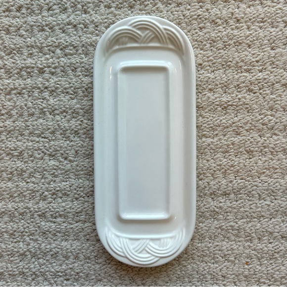 Pfaltzgraff Acadia White 1/4 lb Covered Butter Dish - Picture 15 of 16